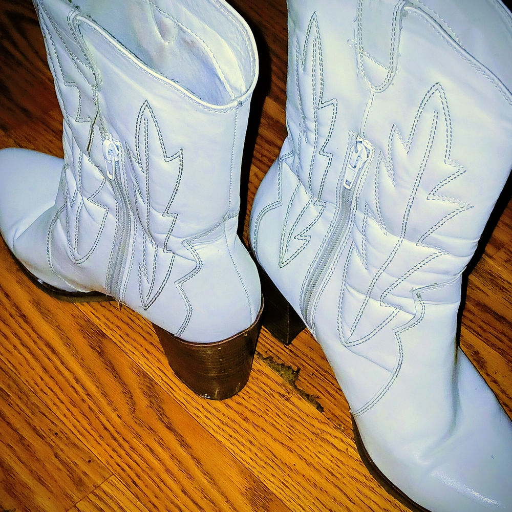White Western-Style Women's Boots